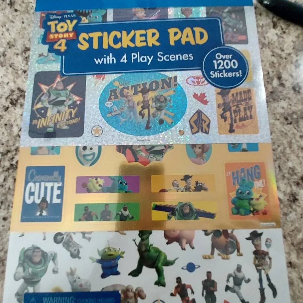 New Toy Story 4 Sticker Pad with 4 Play Scenes Over 1200 stickers! Disney Pixar